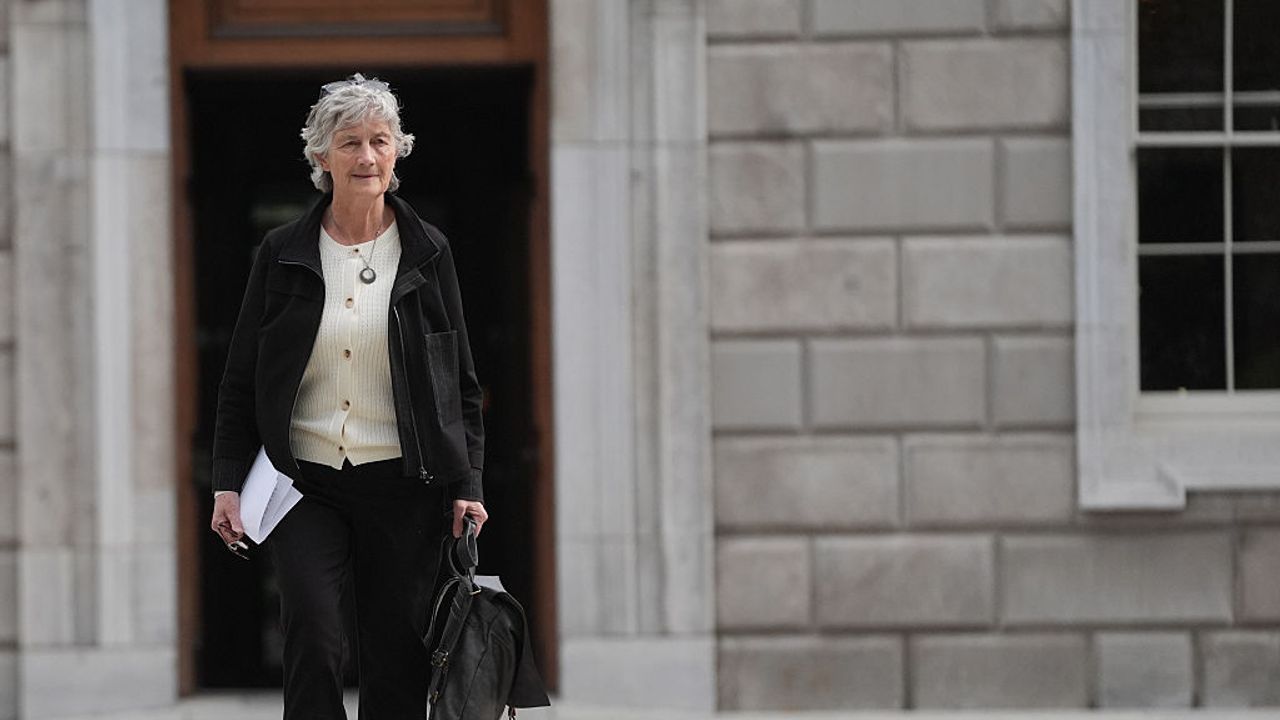İrlanda'nın yeni cumhurbaşkanı Catherine Connolly oldu