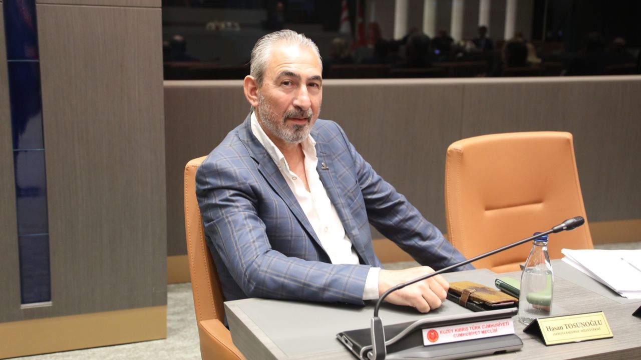 Tosunoğlu, Güney Kıbrıs’ta tutuklanan oğluna yönelik suçlamaları yalanladı: “Cenk masumdur”