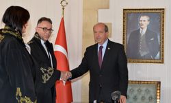 Yeni Yüksek Mahkeme Başkanı Özerdağ, Cumhurbaşkanı Tatar huzurunda yemin etti