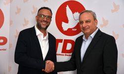 AKEL, TDP'yi ziyaret etti