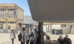 BEKİRPAŞA LİSESİ MÜDÜRÜ SINIFLARI KİLİTLEDİ, ÖĞRENCİLER VE ÖĞRETMENLER DIŞARIDA KALDI!