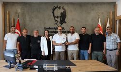 Larnaka Gençler Birliği Spor Kulübü’nden İskele Belediye Başkanı Sadıkoğlu’na ziyaret