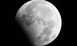 Çin, "Tienvın-2" asteroit keşif aracıyla elde edilen Dünya ve Ay görüntülerini paylaştı