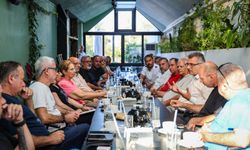 Erhürman, Gazimağusa’da esnafla buluştu