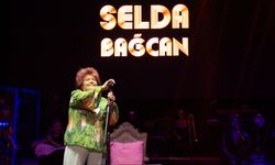Selda Bağcan, Girne'de konser verdi