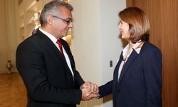 Tufan Erhürman-María Holguín görüşmesi başladı