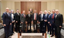 Cumhurbaşkanı Tufan Erhürman, KKTC Sigorta ve Reasürans Şirketler Birliği ve Türkiye Sigorta Birliği'ni kabul etti