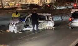 Haspolat'ta korkutan kaza: Yaralılar var, trafik felç!