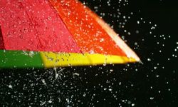 Hava bugün  yağmurlu