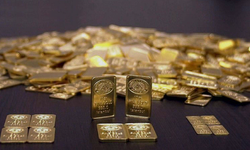 Jeopolitik risk ve Fed endişesi güvenli liman talebini artırdı: Altın rekor seviyede