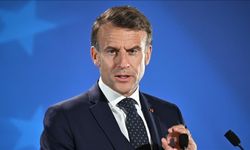 Macron’dan 15 yaş altına sosyal medya yasağı