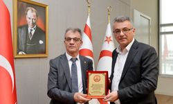 Cumhurbaşkanı Tufan Erhürman, KKTC Güreş Federasyonu yönetimi, antrenör ve sporcularını kabul etti.