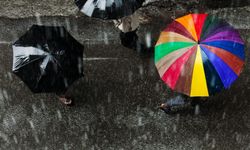 Cuma günü hava alarmı: Sağanak yağış ve kuvvetli rüzgâr geliyor