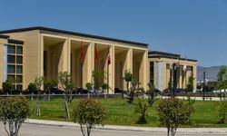 Cumhuriyet Meclisi Genel Kurulu bugün toplanıyor: Gündemde iki yasa önerisi var