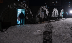 Ukrayna Devlet Başkanı Zelenskiy, Kiev'de 1400'den fazla apartmanın ısıtmasız kaldığını bildirdi