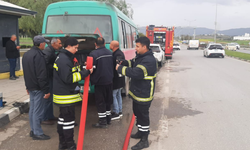 Gönyeli Çemberi yakınlarında minibüs yangını