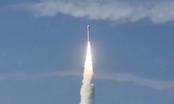 Pakistan, dünya gözlem uydusu EO-2'nin başarılı şekilde uzaya fırlatıldığını bildirdi