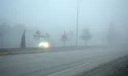 Sis nedeniyle Lefkoşa çevresindeki ana yollarda görüş mesafesi azaldı