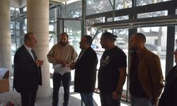 Ataoğlu, yapımı devam eden Devlet Tiyatroları binasını ziyaret ederek incelemelerde bulundu