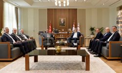 Cumhurbaşkanı Erhürman Kıbrıs Türk Belediye Başkanları Derneği heyetini kabul etti