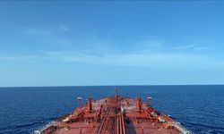 Devrim Muhafızları Ordusu: ABD-İsrail'e ait iki gemi Hürmüz Boğazı'nda füzelerle vuruldu