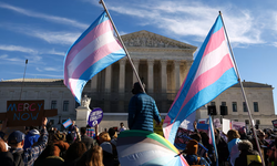ABD Yüksek Mahkemesi, Kaliforniya'nın trans öğrencilere yönelik gizlilik koruma önlemlerini engelledi!