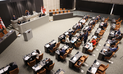 Meclis’te tasarruf tedbirleri tartışması… İncirli eleştirdi, Üstel hükümetin önlemlerini anlattı