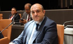 Barçın: "Maaşların düşmemesi için yasal düzenleme yapılmalı"