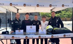 Lapta'daki kariyer gününde polis ve itfaiye meslekleri tanıtıldı