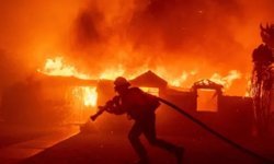 ABD'nin Georgia eyaletinde orman yangınlarında 120'den fazla ev kül oldu