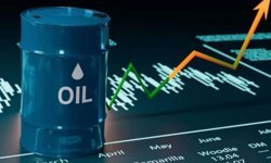 Petrol fiyatları, İran'a yönelik uzun süreli abluka endişeleriyle yüzde 5'ten fazla arttı