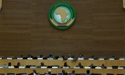 Afrika Birliği, ABD'nin Güney Afrika'yı G20 toplantılarından dışlamasını kınadı