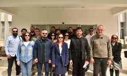 KTOEÖS, Lefkoşa Polis Müdürlüğü önünde basın açıklaması yaptı