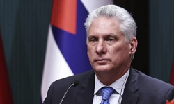 Küba lideri Canel, ABD'nin askeri saldırısının ihtimal dahilinde olduğunu söyledi