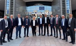 Belediye Birliği, başkanların katılımıyla Avrupa Parlamentosu’nda toplantıya katıldı