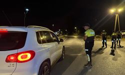 Trafik denetimleri: Bir günde 278 sürücü rapor edildi, 47 araç trafikten men edildi, beş sürücü de tutuklandı