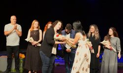 Lefkoşa Belediye Tiyatrosu’nun Yanlışlık oyunu 22. Kıbrıs Tiyatro Festivali’nde Prömiyerini Yaptı