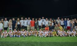 28. Naci Talat Halı Saha Futbol Anı Turnuvası’nda çocuklar sahaya çıktı