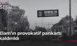 “Kıbrıs Yunan toprağıdır” yazılı afiş tepkilerin ardından indirildi