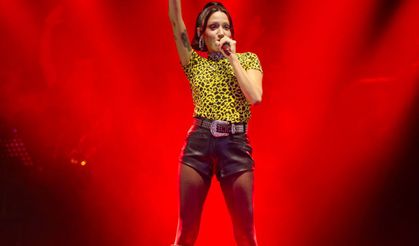 Zeynep Bastık, Grand Sapphire Resort & Casino sahnesinde unutulmaz bir geceye imza attı