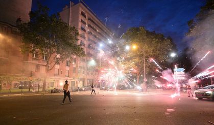 Paris’te Şampiyonlar Ligi kutlamalarında çıkan olaylarda 457 kişi gözaltına alındı