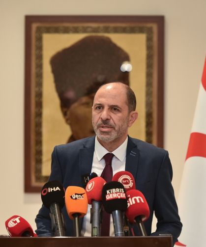 Kudret Özersay: “Bazı siyasilerin başı yanacak”