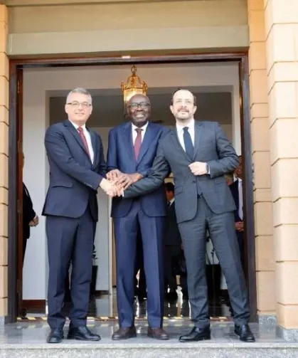 Tufan Erhürman ile Hristodulidis bugün kritik üçlü görüşmede bir araya geliyor