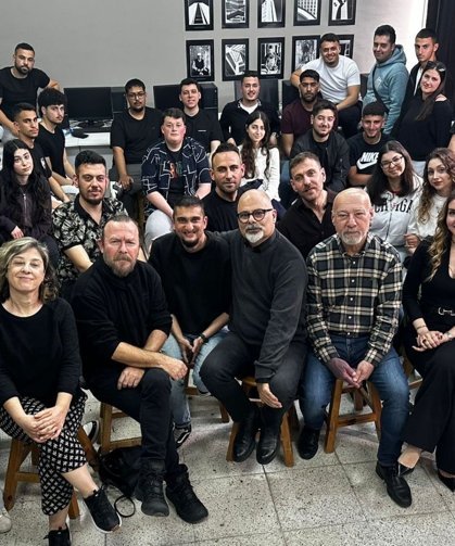 Mezunlar deneyimlerini paylaştı, öğrencilere ilham oldu