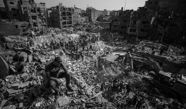 İsrail, Gazze'ye düzenlediği hava saldırılarında 7 Filistinliyi öldürdü