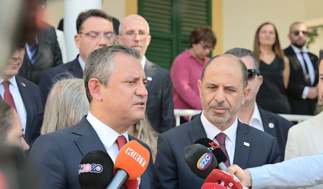 CHP Genel Başkanı Özel, Halkın Partisi’ni ziyaret etti