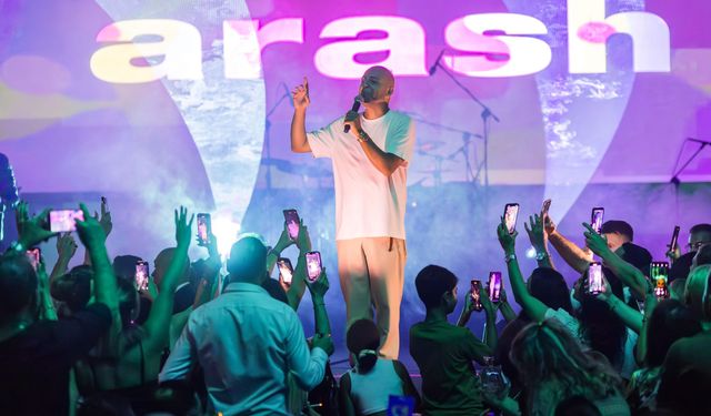 Dünyaca ünlü şarkıcı Arash, Grand Sapphire Resort'da sahneye çıktı