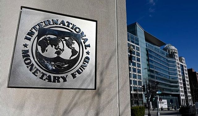 IMF, Pakistan'ın 7 milyar dolarlık kurtarma paketini onayladı