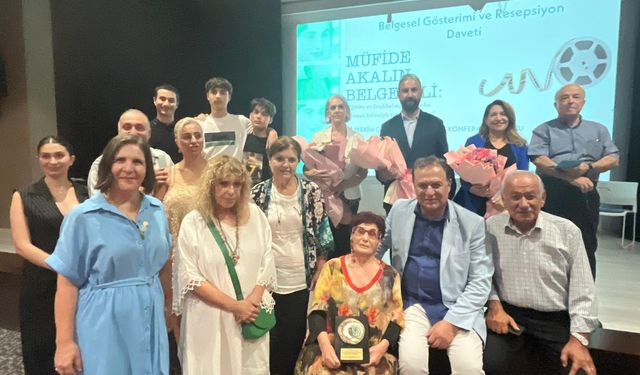 Eğitimci Müfide Akalın belgeseli KTÖS’te gösterildi