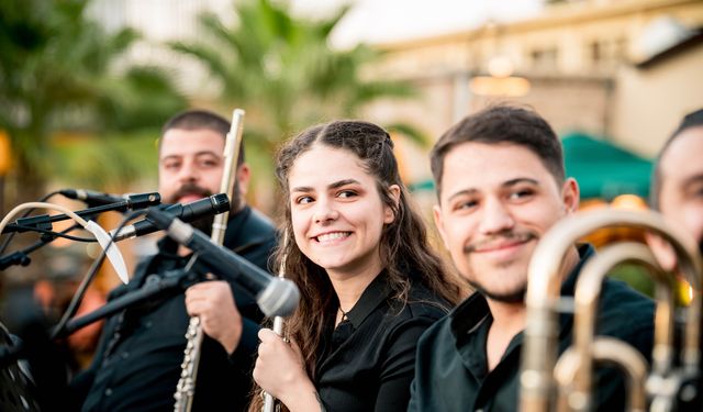 Mağusa Kent Orkestrası “Unutulmaz Aşk Şarkıları” konseri verdi